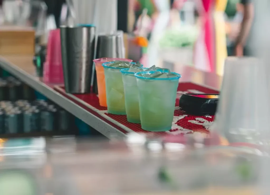 rooftop-cocktail-bar